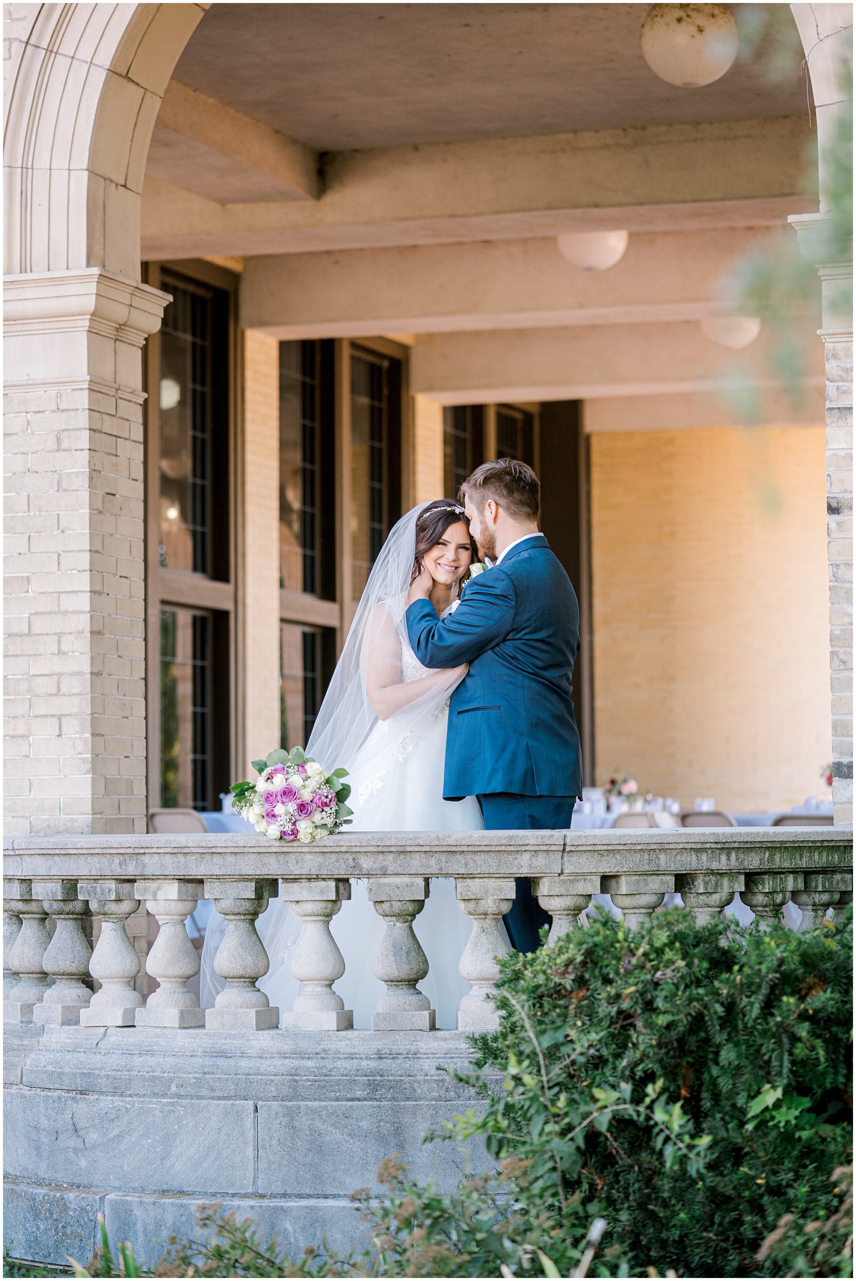Stunning bride and groom photos at one of the Best Wedding Venues in Michigan