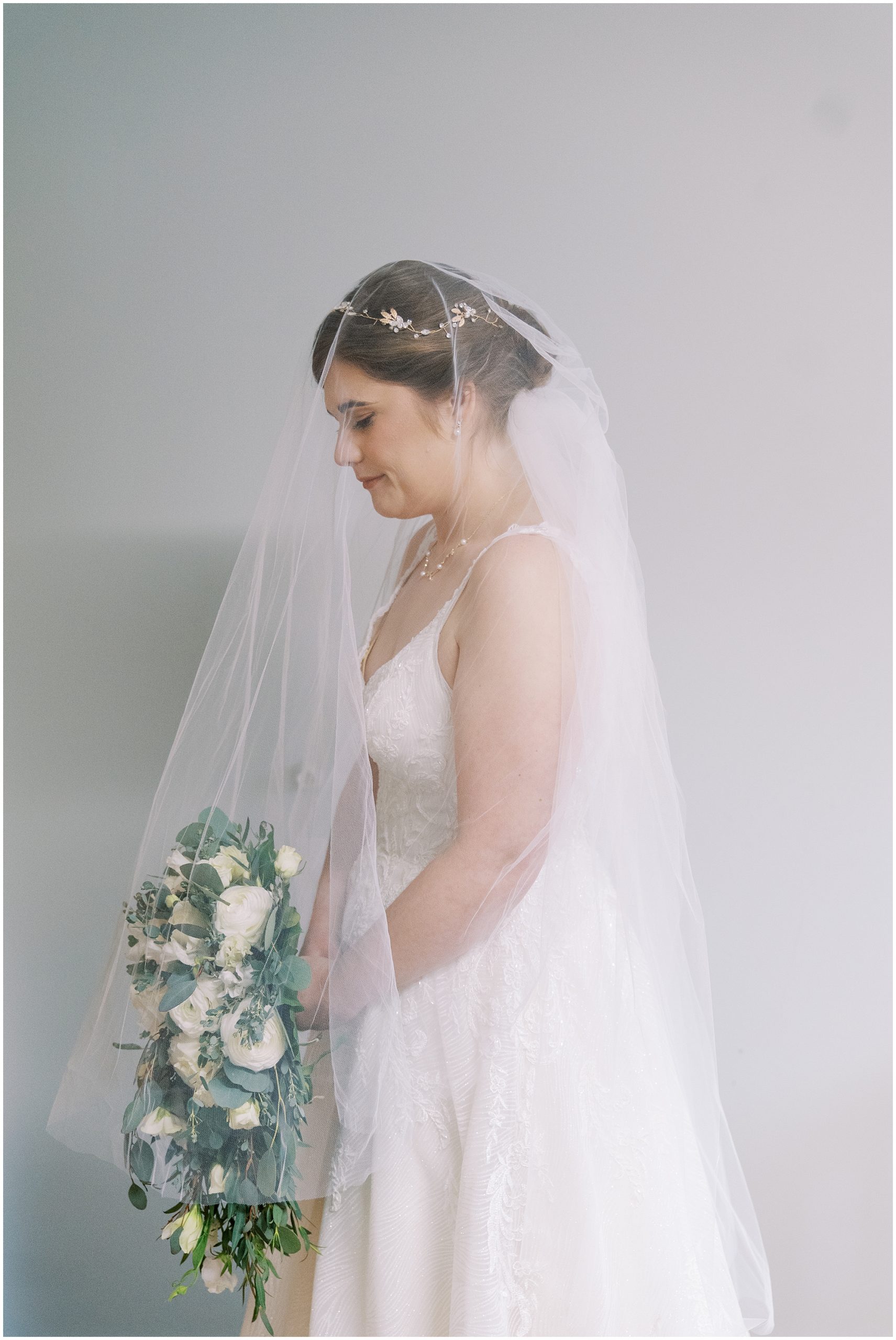 solo photo of the bride