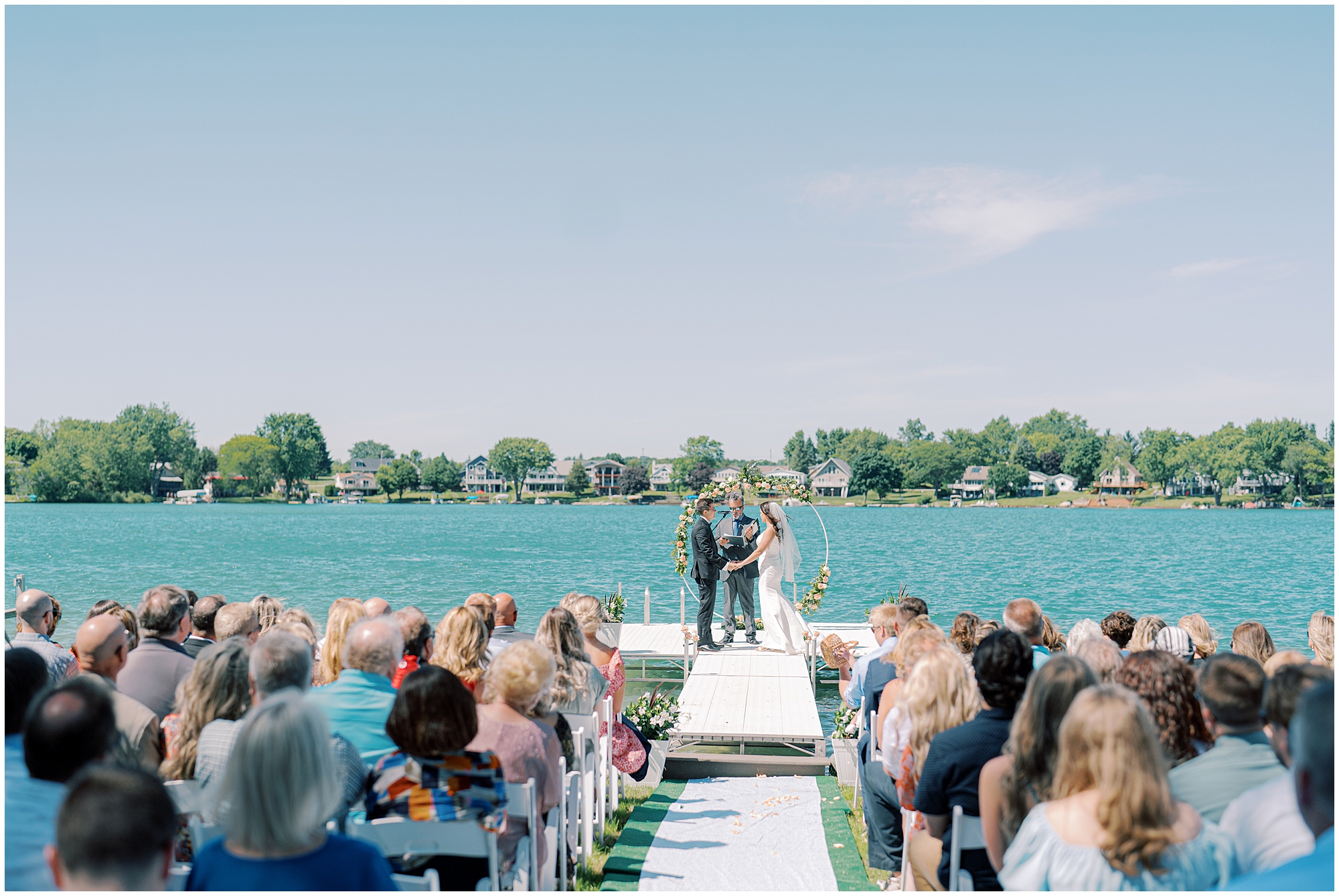 couple getting married by Lake Michigan wedding venue